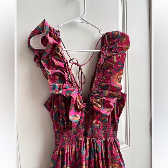 House of Harlow 1960 Dresses & Skirts - House of Harlow 1960 Pink Paisley Maxi Dress - M